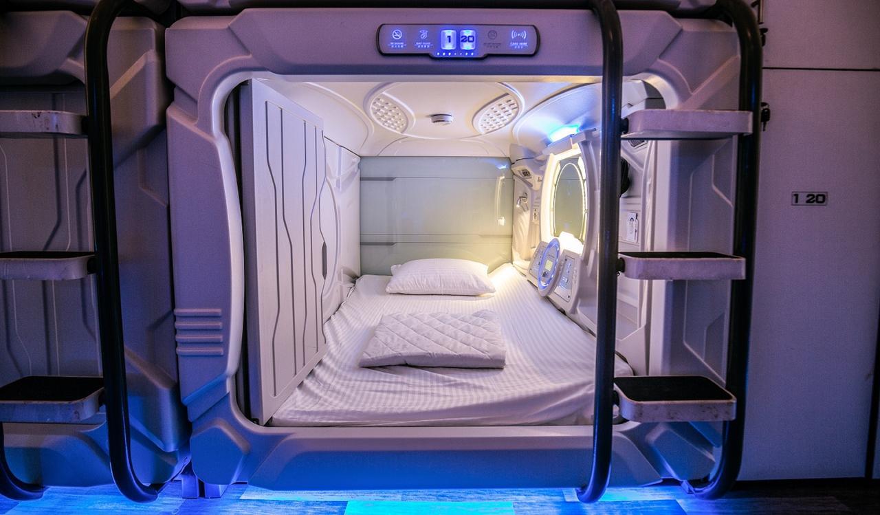The Capsule Hotel Colombo Exterior photo